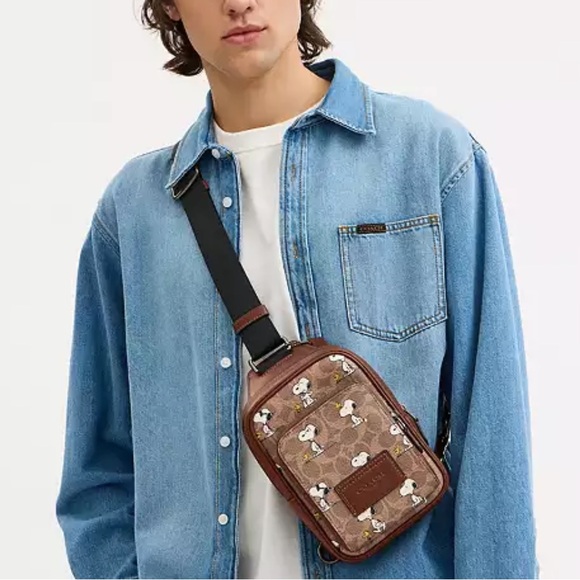 Coach X Peanuts Racer Sling Pack In Signature Canvas With Snoopy Print - Picture 12 of 14